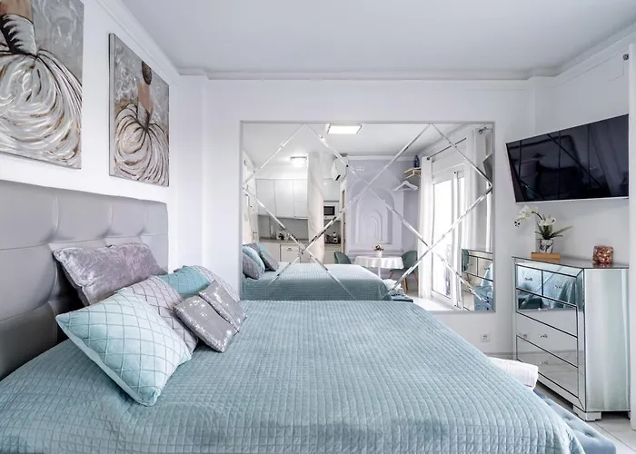 Silver Horizon Luxury